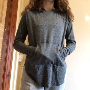 Aritzia grey sweatshirt
